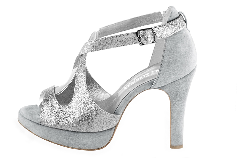 Light silver and pearl grey women's closed back sandals, with crossed straps. Round toe. Very high slim heel with a platform at the front. Profile view - Florence KOOIJMAN